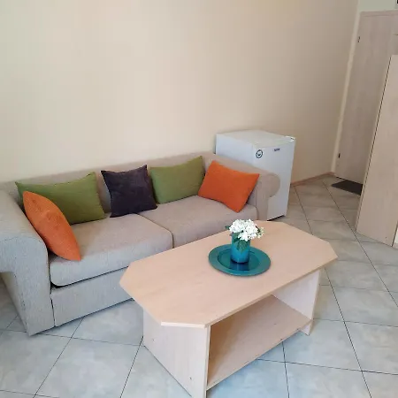 Vp Kamelia Garden Slantchev Briag